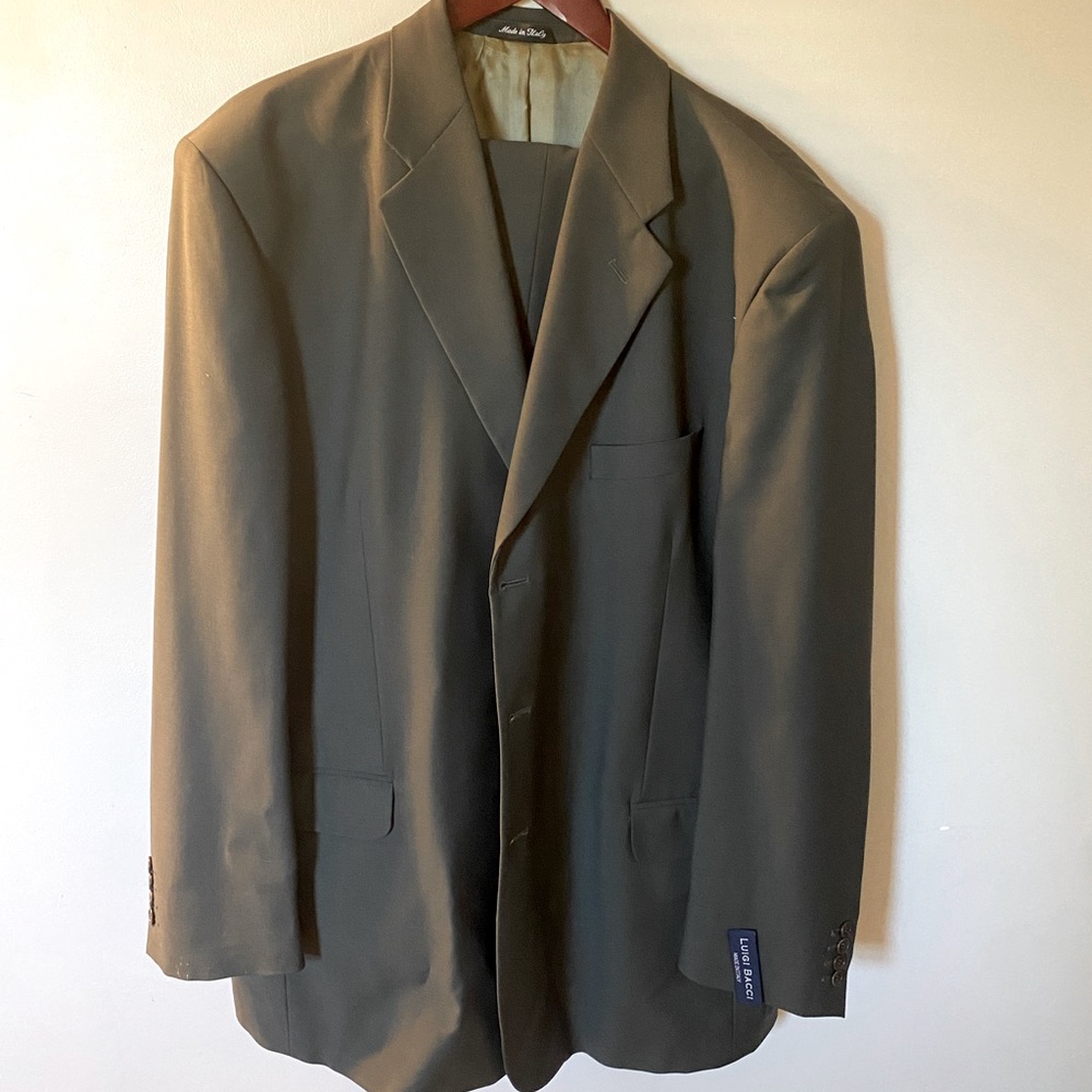 Luigi Bacci suit. Brand New
